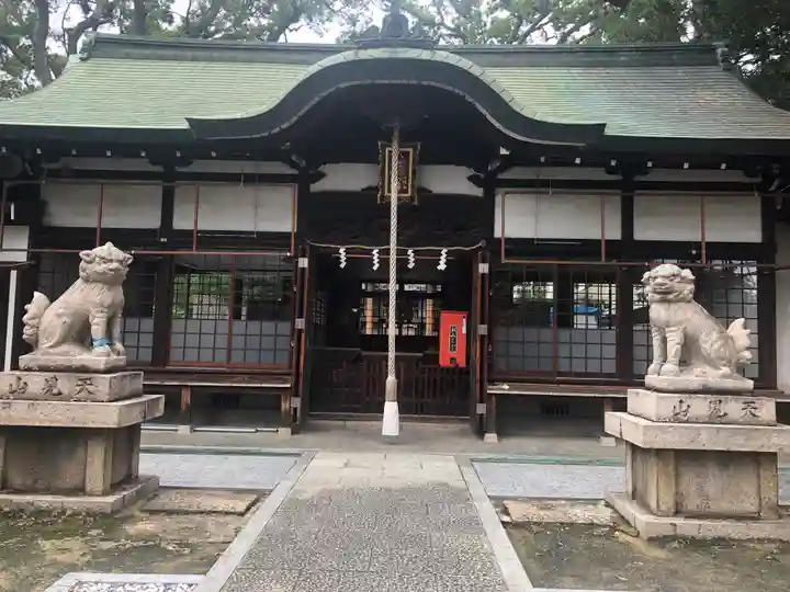 阿麻美許曽神社の本殿・本堂
