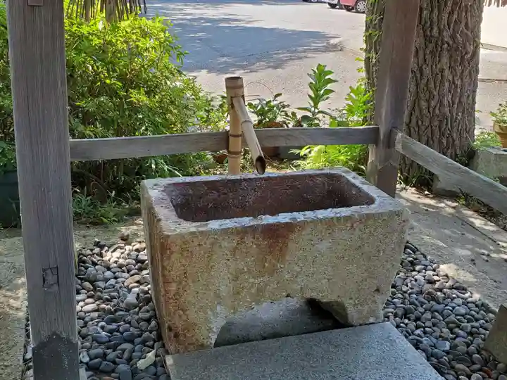 平之荘神社の手水舎