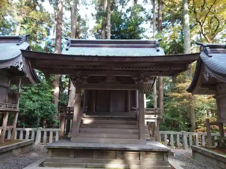 彌彦神社の末社・摂社
