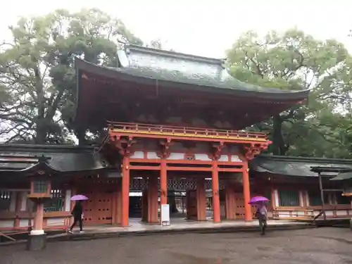 武蔵一宮氷川神社の山門