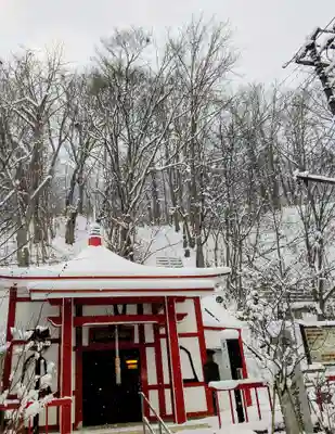 岩戸観音堂(北海道)