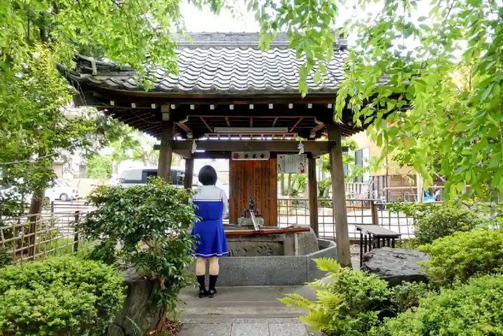 伊奴神社の手水舎