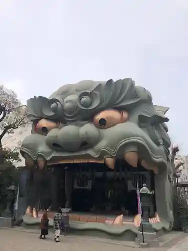 難波八阪神社の狛犬