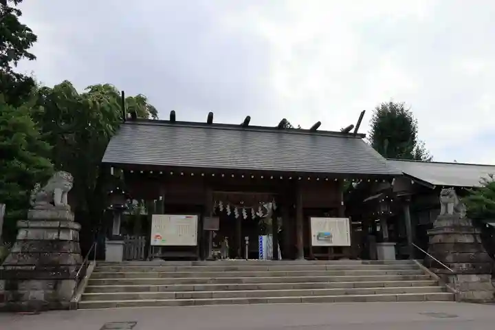 開成山大神宮の山門・神門
