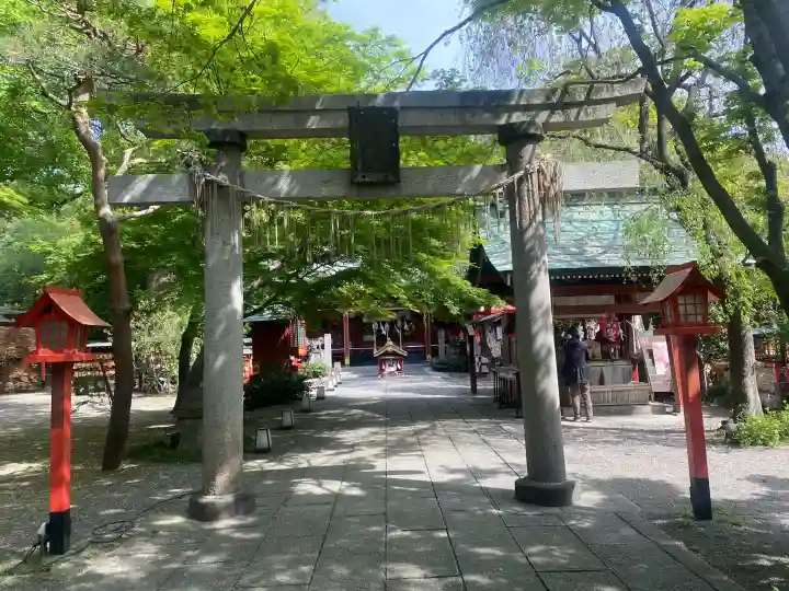 冠稲荷神社の{uncategorized: "未分類", other: "その他", undefined: "問題あり", building: "その他建物", grave: "お墓", sacred_gate: "鳥居", guardian: "狛犬", statue: "像", buddha: "仏像", history: "歴史", nature: "自然", garden: "庭園", animal: "動物", pagoda: "塔", temizu: "手水舎", mountain_gate: "山門・神門", sanctuary: "本殿・本堂", subordinate: "末社・摂社", art: "芸術", scenery: "景色", jizo: "地蔵", ema: "絵馬", goshuin: "御朱印", omikuji: "おみくじ", items: "授与品その他", amulet: "お守り", goshuincho: "御朱印帳", eats: "食事", festival: "お祭り", votive_dance: "神楽", shichigosan: "七五三参", wedding: "結婚式", experience: "体験その他", initially: "初詣", around: "周辺", anti_infection: "感染症対策"}