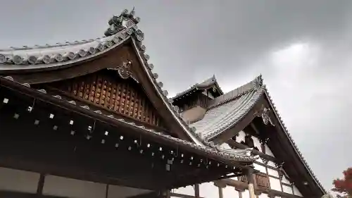 天龍寺の{uncategorized: "未分類", other: "その他", undefined: "問題あり", building: "その他建物", grave: "お墓", sacred_gate: "鳥居", guardian: "狛犬", statue: "像", buddha: "仏像", history: "歴史", nature: "自然", garden: "庭園", animal: "動物", pagoda: "塔", temizu: "手水舎", mountain_gate: "山門・神門", sanctuary: "本殿・本堂", subordinate: "末社・摂社", art: "芸術", scenery: "景色", jizo: "地蔵", ema: "絵馬", goshuin: "御朱印", omikuji: "おみくじ", items: "授与品その他", amulet: "お守り", goshuincho: "御朱印帳", eats: "食事", festival: "お祭り", votive_dance: "神楽", shichigosan: "七五三参", wedding: "結婚式", experience: "体験その他", initially: "初詣", around: "周辺", anti_infection: "感染症対策"}