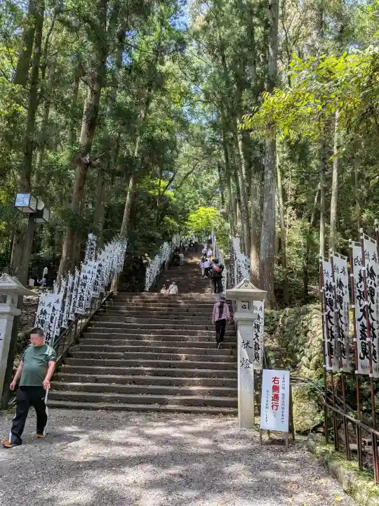 熊野本宮大社の{uncategorized: "未分類", other: "その他", undefined: "問題あり", building: "その他建物", grave: "お墓", sacred_gate: "鳥居", guardian: "狛犬", statue: "像", buddha: "仏像", history: "歴史", nature: "自然", garden: "庭園", animal: "動物", pagoda: "塔", temizu: "手水舎", mountain_gate: "山門・神門", sanctuary: "本殿・本堂", subordinate: "末社・摂社", art: "芸術", scenery: "景色", jizo: "地蔵", ema: "絵馬", goshuin: "御朱印", omikuji: "おみくじ", items: "授与品その他", amulet: "お守り", goshuincho: "御朱印帳", eats: "食事", festival: "お祭り", votive_dance: "神楽", shichigosan: "七五三参", wedding: "結婚式", experience: "体験その他", initially: "初詣", around: "周辺", anti_infection: "感染症対策"}