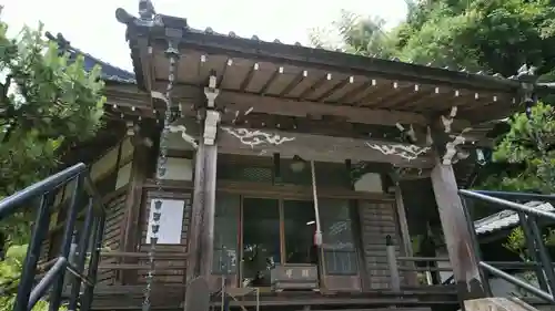 誕生寺の本殿・本堂