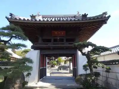 長福寺の山門・神門