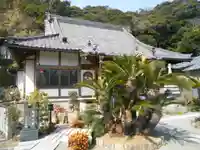 薬王寺の本殿・本堂