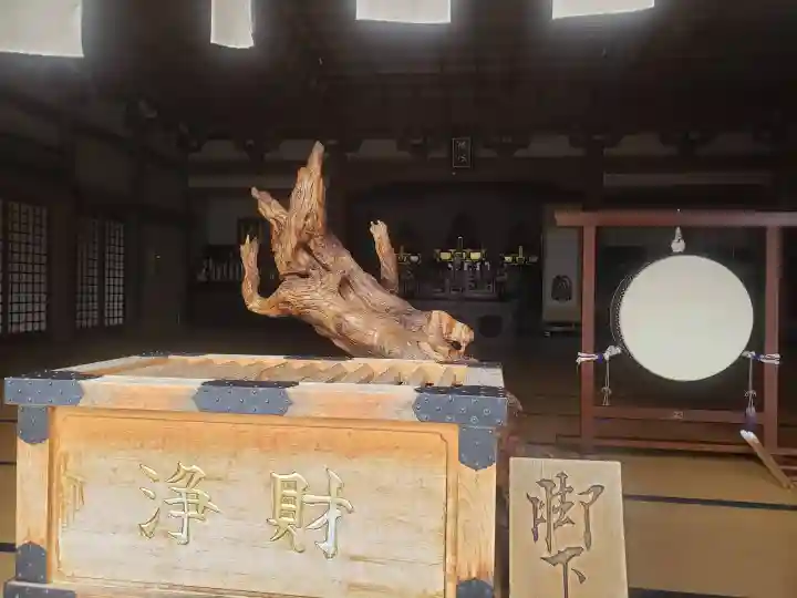 御誕生寺(猫寺)の本殿・本堂