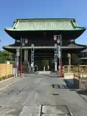 法華経寺の山門