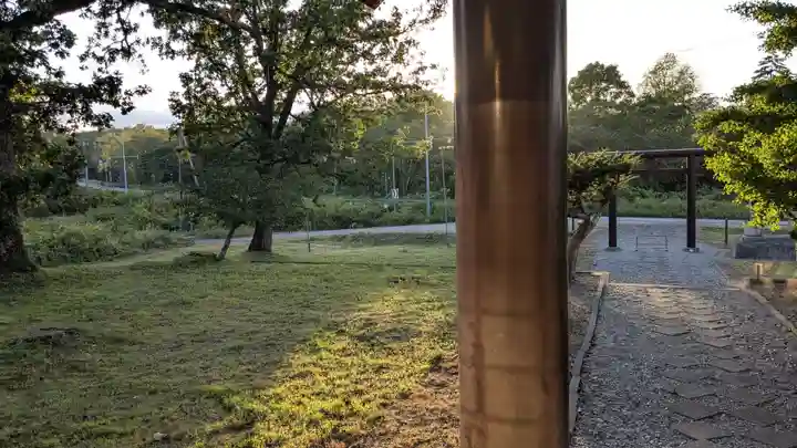 豊似神社の庭園