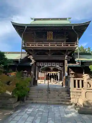 彦島八幡宮の山門・神門