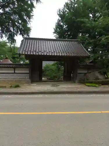 金剛寿院 (伝法寺)の山門