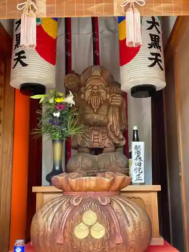 朝護孫子寺の像