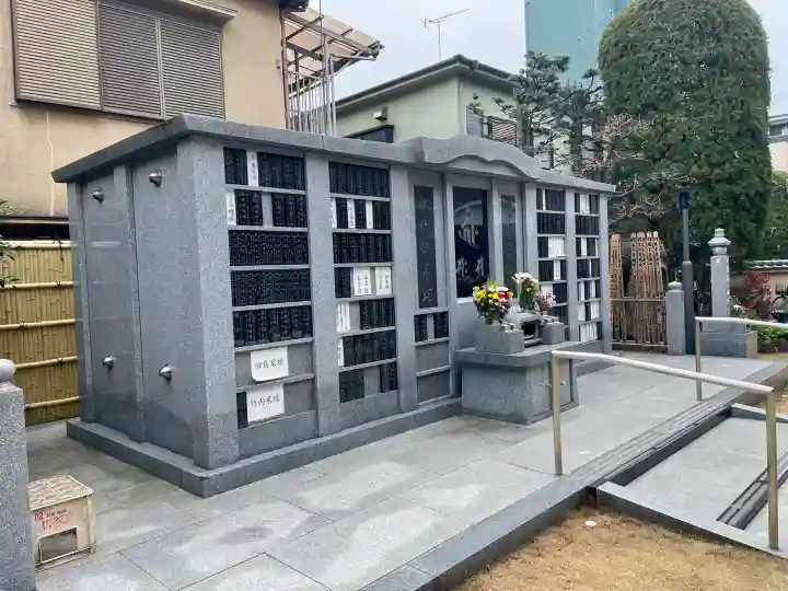 極楽寺の{uncategorized: "未分類", other: "その他", undefined: "問題あり", building: "その他建物", grave: "お墓", sacred_gate: "鳥居", guardian: "狛犬", statue: "像", buddha: "仏像", history: "歴史", nature: "自然", garden: "庭園", animal: "動物", pagoda: "塔", temizu: "手水舎", mountain_gate: "山門・神門", sanctuary: "本殿・本堂", subordinate: "末社・摂社", art: "芸術", scenery: "景色", jizo: "地蔵", ema: "絵馬", goshuin: "御朱印", omikuji: "おみくじ", items: "授与品その他", amulet: "お守り", goshuincho: "御朱印帳", eats: "食事", festival: "お祭り", votive_dance: "神楽", shichigosan: "七五三参", wedding: "結婚式", experience: "体験その他", initially: "初詣", around: "周辺", anti_infection: "感染症対策"}