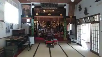 長泉寺の本殿・本堂