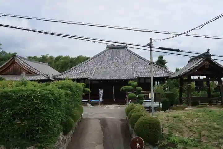 盛安寺の本殿・本堂