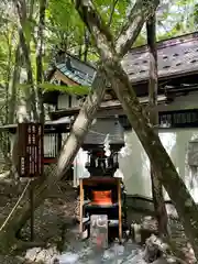 新屋山神社(山梨県)