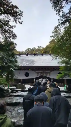 椿大神社の{uncategorized: "未分類", other: "その他", undefined: "問題あり", building: "その他建物", grave: "お墓", sacred_gate: "鳥居", guardian: "狛犬", statue: "像", buddha: "仏像", history: "歴史", nature: "自然", garden: "庭園", animal: "動物", pagoda: "塔", temizu: "手水舎", mountain_gate: "山門・神門", sanctuary: "本殿・本堂", subordinate: "末社・摂社", art: "芸術", scenery: "景色", jizo: "地蔵", ema: "絵馬", goshuin: "御朱印", omikuji: "おみくじ", items: "授与品その他", amulet: "お守り", goshuincho: "御朱印帳", eats: "食事", festival: "お祭り", votive_dance: "神楽", shichigosan: "七五三参", wedding: "結婚式", experience: "体験その他", initially: "初詣", around: "周辺", anti_infection: "感染症対策"}