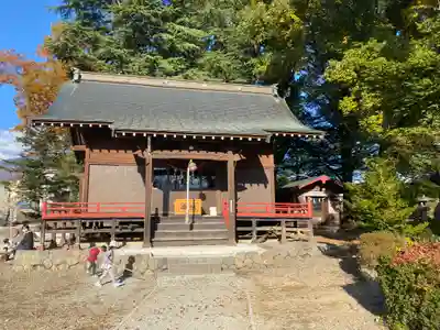 巨摩神社の本殿・本堂