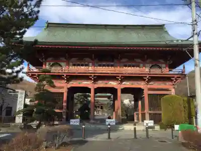 甲斐善光寺の山門・神門