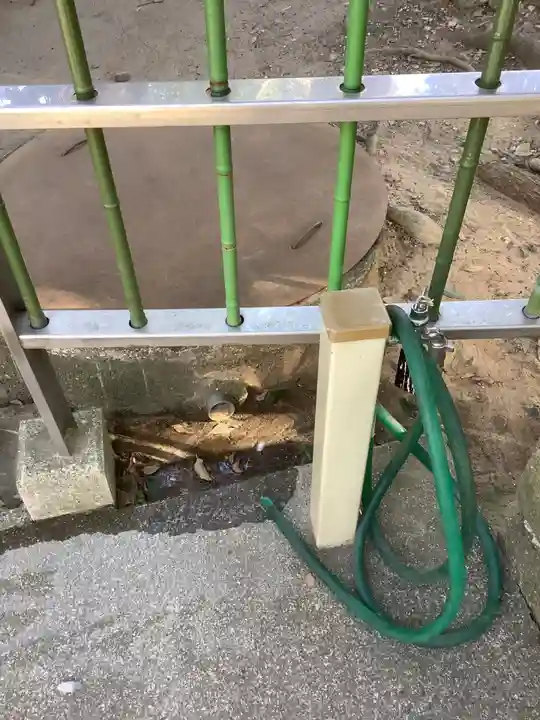 五社稲荷社の手水舎