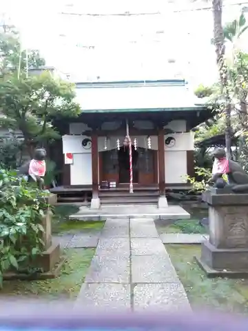 於岩稲荷田宮神社の本殿・本堂