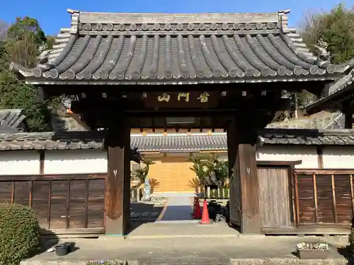 龍雲院の山門