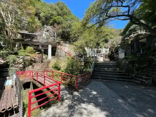 迫間不動尊(岐阜県)