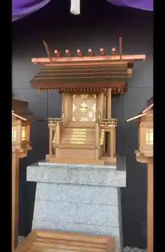 タワー大神宮の{uncategorized: "未分類", other: "その他", undefined: "問題あり", building: "その他建物", grave: "お墓", sacred_gate: "鳥居", guardian: "狛犬", statue: "像", buddha: "仏像", history: "歴史", nature: "自然", garden: "庭園", animal: "動物", pagoda: "塔", temizu: "手水舎", mountain_gate: "山門・神門", sanctuary: "本殿・本堂", subordinate: "末社・摂社", art: "芸術", scenery: "景色", jizo: "地蔵", ema: "絵馬", goshuin: "御朱印", omikuji: "おみくじ", items: "授与品その他", amulet: "お守り", goshuincho: "御朱印帳", eats: "食事", festival: "お祭り", votive_dance: "神楽", shichigosan: "七五三参", wedding: "結婚式", experience: "体験その他", initially: "初詣", around: "周辺", anti_infection: "感染症対策"}