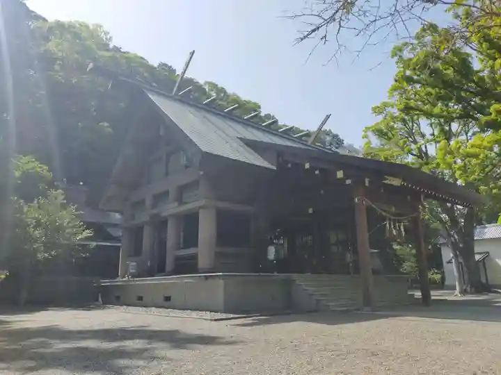安房神社の本殿・本堂