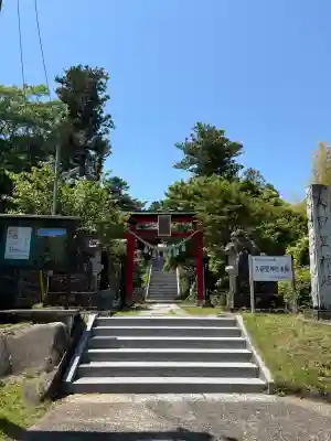久留里神社の{uncategorized: "未分類", other: "その他", undefined: "問題あり", building: "その他建物", grave: "お墓", sacred_gate: "鳥居", guardian: "狛犬", statue: "像", buddha: "仏像", history: "歴史", nature: "自然", garden: "庭園", animal: "動物", pagoda: "塔", temizu: "手水舎", mountain_gate: "山門・神門", sanctuary: "本殿・本堂", subordinate: "末社・摂社", art: "芸術", scenery: "景色", jizo: "地蔵", ema: "絵馬", goshuin: "御朱印", omikuji: "おみくじ", items: "授与品その他", amulet: "お守り", goshuincho: "御朱印帳", eats: "食事", festival: "お祭り", votive_dance: "神楽", shichigosan: "七五三参", wedding: "結婚式", experience: "体験その他", initially: "初詣", around: "周辺", anti_infection: "感染症対策"}