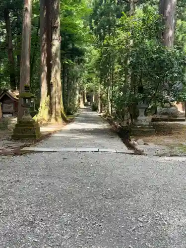 雄山神社中宮祈願殿(富山県)