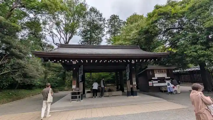 明治神宮の{uncategorized: "未分類", other: "その他", undefined: "問題あり", building: "その他建物", grave: "お墓", sacred_gate: "鳥居", guardian: "狛犬", statue: "像", buddha: "仏像", history: "歴史", nature: "自然", garden: "庭園", animal: "動物", pagoda: "塔", temizu: "手水舎", mountain_gate: "山門・神門", sanctuary: "本殿・本堂", subordinate: "末社・摂社", art: "芸術", scenery: "景色", jizo: "地蔵", ema: "絵馬", goshuin: "御朱印", omikuji: "おみくじ", items: "授与品その他", amulet: "お守り", goshuincho: "御朱印帳", eats: "食事", festival: "お祭り", votive_dance: "神楽", shichigosan: "七五三参", wedding: "結婚式", experience: "体験その他", initially: "初詣", around: "周辺", anti_infection: "感染症対策"}
