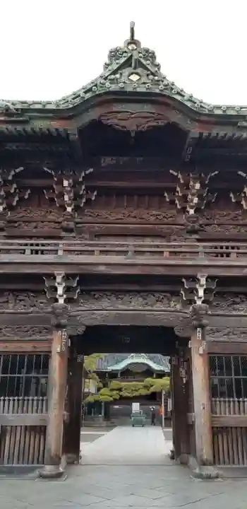 題経寺(柴又帝釈天)の山門・神門