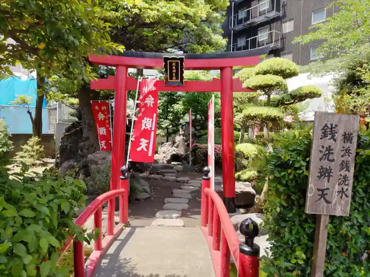 羽衣町厳島神社(関内厳島神社・横浜弁天)の鳥居