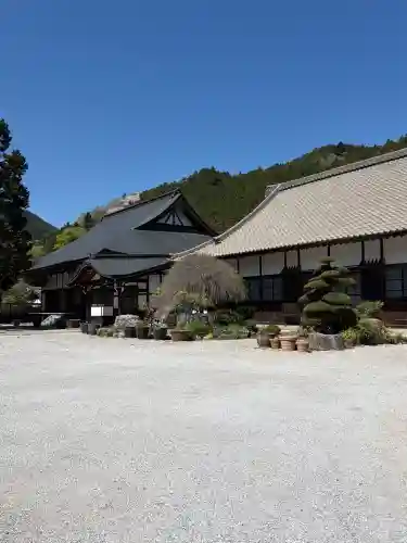 金錫寺の{uncategorized: "未分類", other: "その他", undefined: "問題あり", building: "その他建物", grave: "お墓", sacred_gate: "鳥居", guardian: "狛犬", statue: "像", buddha: "仏像", history: "歴史", nature: "自然", garden: "庭園", animal: "動物", pagoda: "塔", temizu: "手水舎", mountain_gate: "山門・神門", sanctuary: "本殿・本堂", subordinate: "末社・摂社", art: "芸術", scenery: "景色", jizo: "地蔵", ema: "絵馬", goshuin: "御朱印", omikuji: "おみくじ", items: "授与品その他", amulet: "お守り", goshuincho: "御朱印帳", eats: "食事", festival: "お祭り", votive_dance: "神楽", shichigosan: "七五三参", wedding: "結婚式", experience: "体験その他", initially: "初詣", around: "周辺", anti_infection: "感染症対策"}