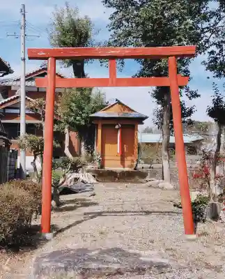 八幡神社の{uncategorized: "未分類", other: "その他", undefined: "問題あり", building: "その他建物", grave: "お墓", sacred_gate: "鳥居", guardian: "狛犬", statue: "像", buddha: "仏像", history: "歴史", nature: "自然", garden: "庭園", animal: "動物", pagoda: "塔", temizu: "手水舎", mountain_gate: "山門・神門", sanctuary: "本殿・本堂", subordinate: "末社・摂社", art: "芸術", scenery: "景色", jizo: "地蔵", ema: "絵馬", goshuin: "御朱印", omikuji: "おみくじ", items: "授与品その他", amulet: "お守り", goshuincho: "御朱印帳", eats: "食事", festival: "お祭り", votive_dance: "神楽", shichigosan: "七五三参", wedding: "結婚式", experience: "体験その他", initially: "初詣", around: "周辺", anti_infection: "感染症対策"}