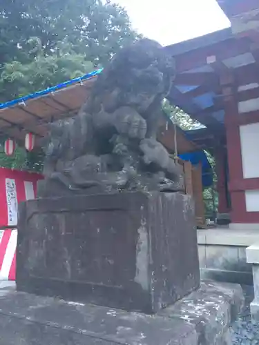 諏訪神社の狛犬