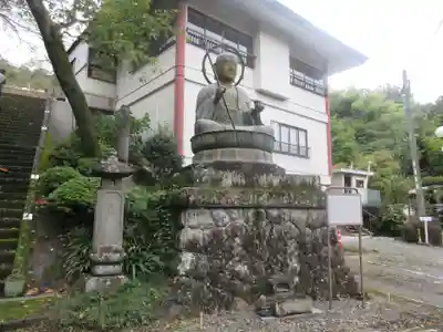 岩舟山高勝寺の仏像
