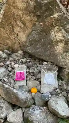 太郎坊大権現社の{uncategorized: "未分類", other: "その他", undefined: "問題あり", building: "その他建物", grave: "お墓", sacred_gate: "鳥居", guardian: "狛犬", statue: "像", buddha: "仏像", history: "歴史", nature: "自然", garden: "庭園", animal: "動物", pagoda: "塔", temizu: "手水舎", mountain_gate: "山門・神門", sanctuary: "本殿・本堂", subordinate: "末社・摂社", art: "芸術", scenery: "景色", jizo: "地蔵", ema: "絵馬", goshuin: "御朱印", omikuji: "おみくじ", items: "授与品その他", amulet: "お守り", goshuincho: "御朱印帳", eats: "食事", festival: "お祭り", votive_dance: "神楽", shichigosan: "七五三参", wedding: "結婚式", experience: "体験その他", initially: "初詣", around: "周辺", anti_infection: "感染症対策"}