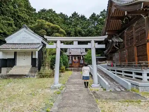 篠束神社の鳥居