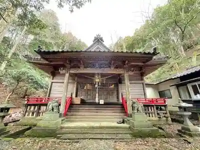 七高神社の本殿