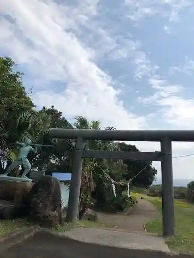 門倉岬御崎神社の鳥居