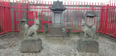 諏訪野八幡神社の末社・摂社
