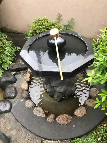 神楽坂安養寺の手水舎
