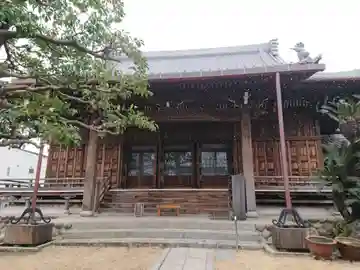 萬念寺の本殿・本堂