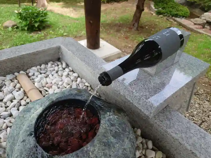 仁木神社の手水舎